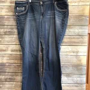 Maurices boot cut jeans. 26w